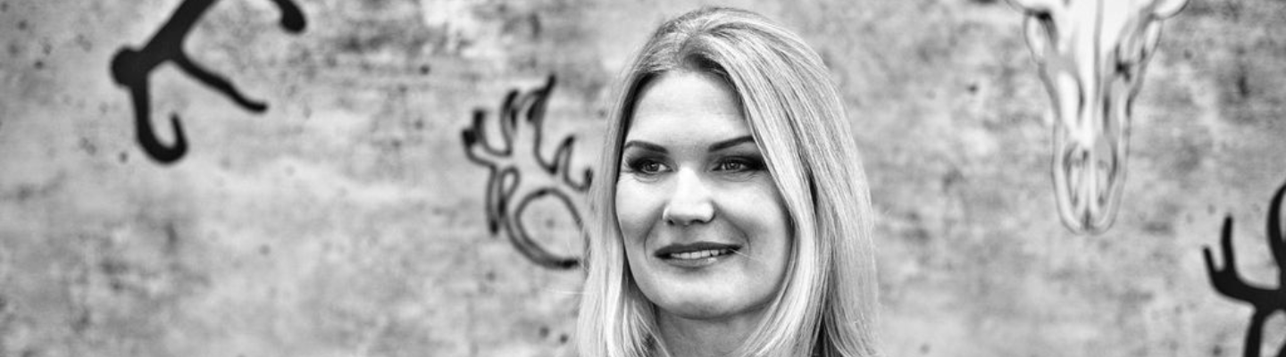 Petra Elmerová, Amden