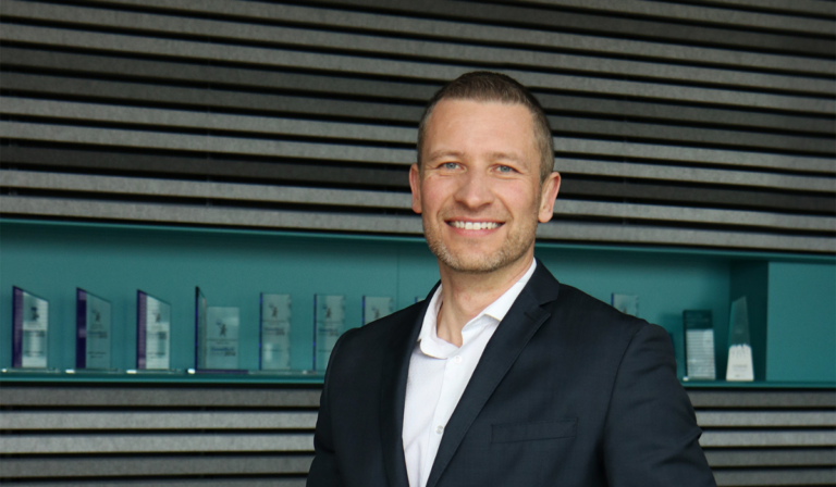 Michal Červenka, Eset