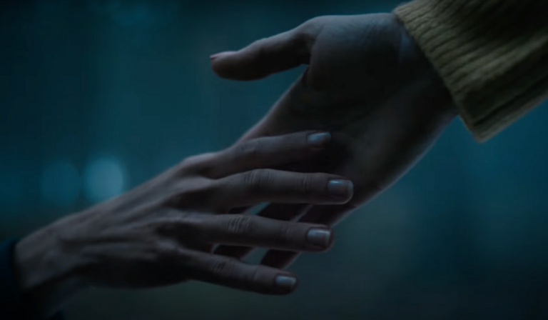 Pod svícnem_Podej ruku_nový web-otvírák - 2025-04-08T161002