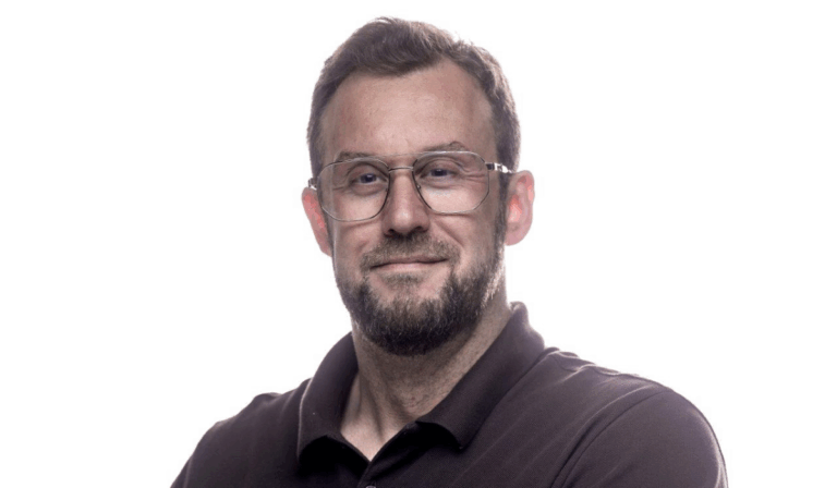 Nikola Vangeli nový web-otvírák - 2025-07-02T160827