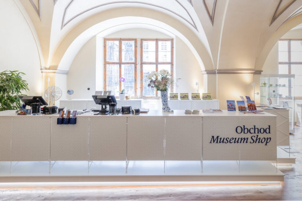 Nový obchod se suvenýry na Pražském hradě