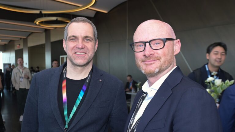 Česká AI společnost Geneea uzavřela spolupráci se Stibo DX