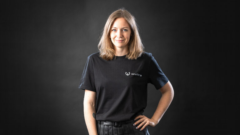 Anna Ludvikova Wide Photo